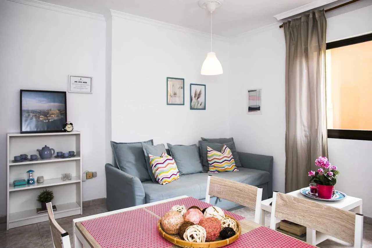 Confortable Vivienda En La Laguna A 5 Min Tranvia 아파트