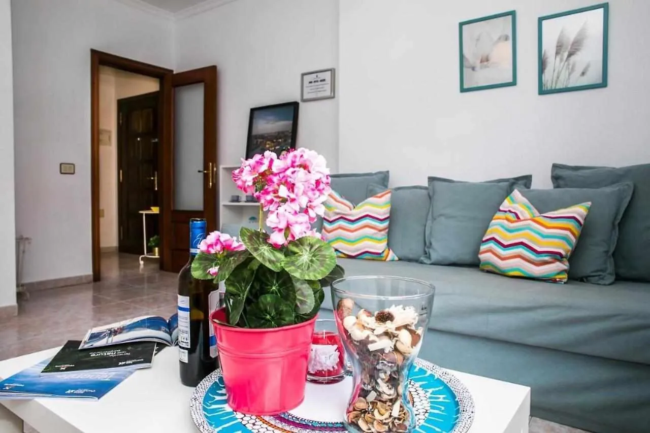 Apartamento Confortable vivienda vacacional en La Laguna a 5 MIN tranvía y WiFi 0*, La Laguna (Tenerife) España